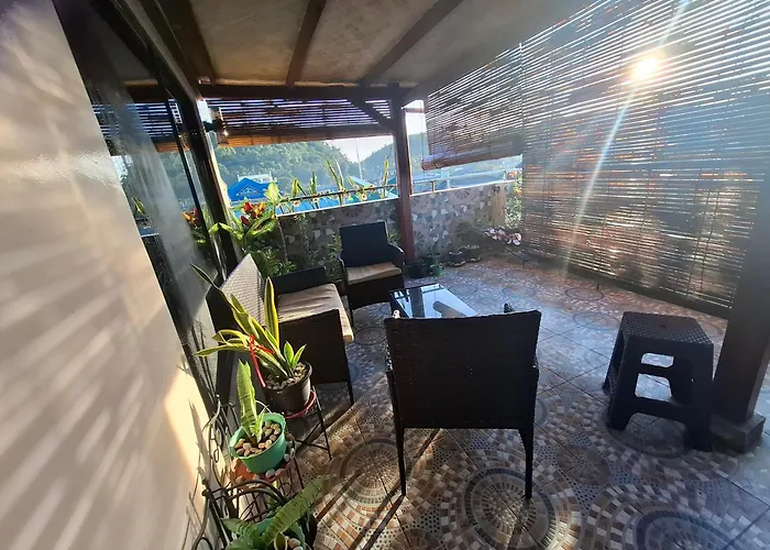 Luxury Penthouse With View&Starlink